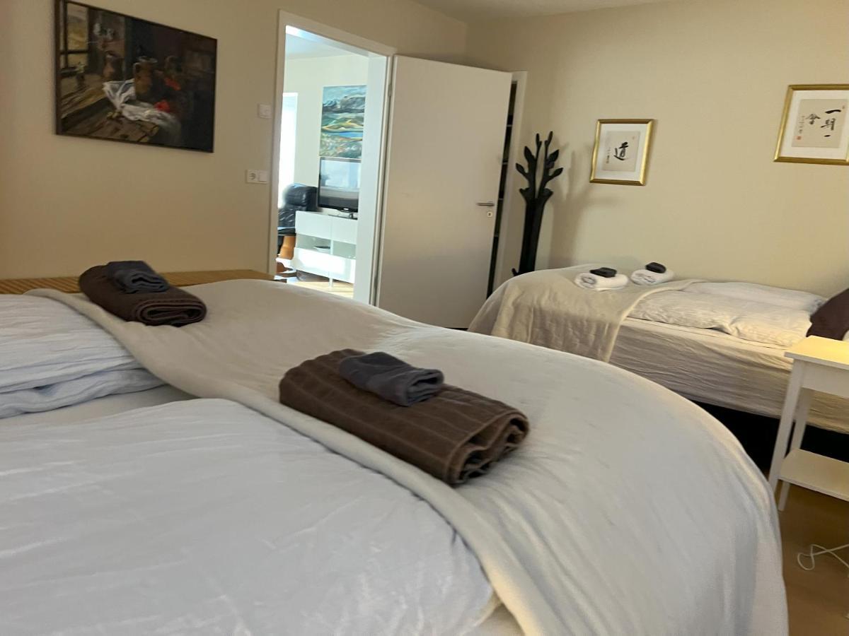 Guesthouse Akureyri - Apartments Near Down Town Esterno foto