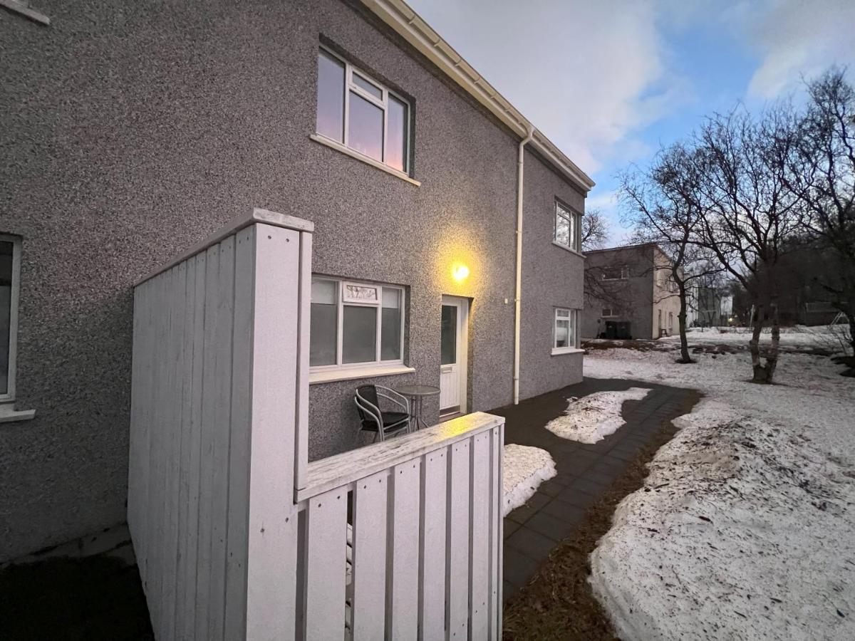 Guesthouse Akureyri - Apartments Near Down Town Esterno foto