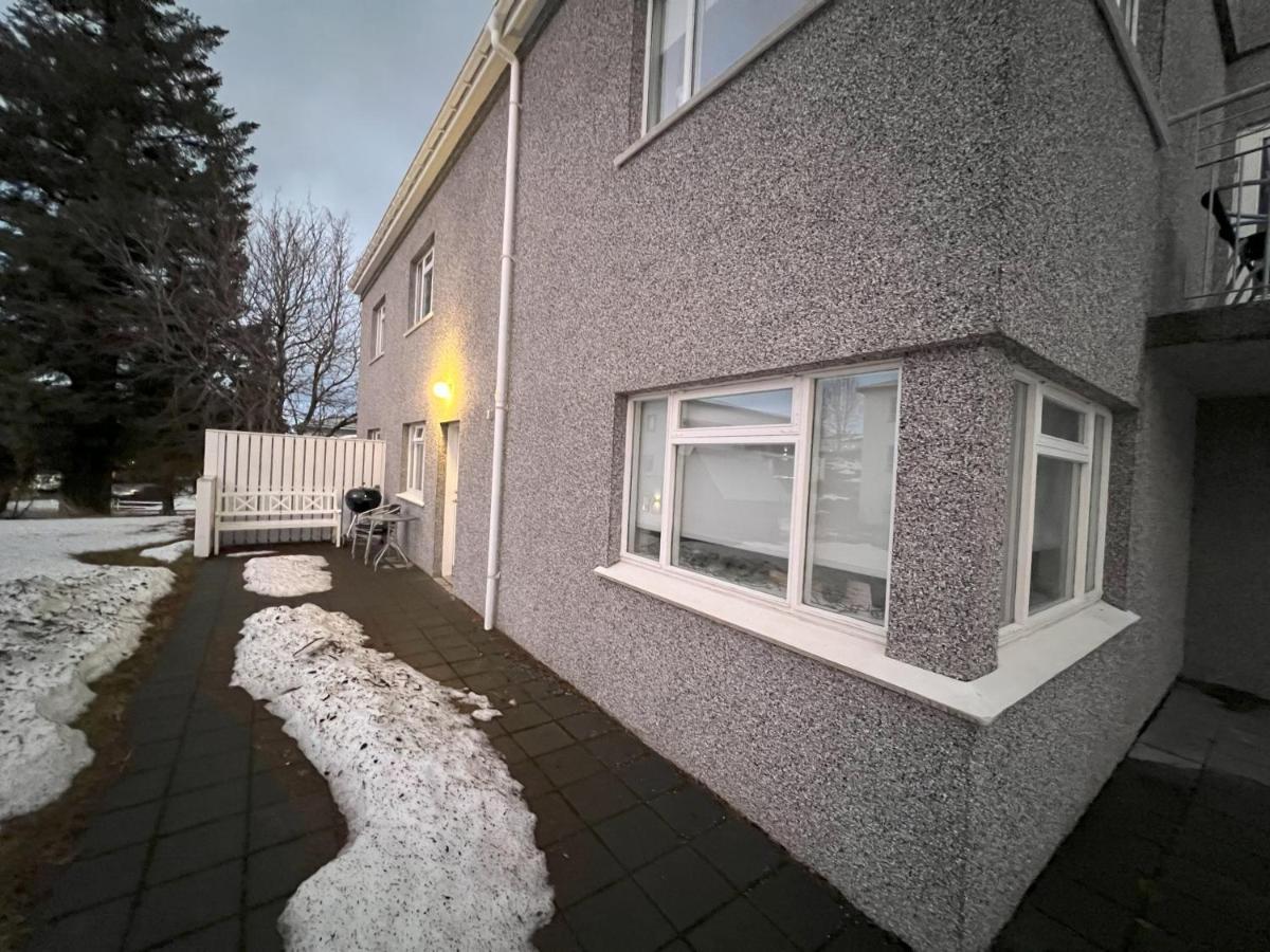 Guesthouse Akureyri - Apartments Near Down Town Esterno foto