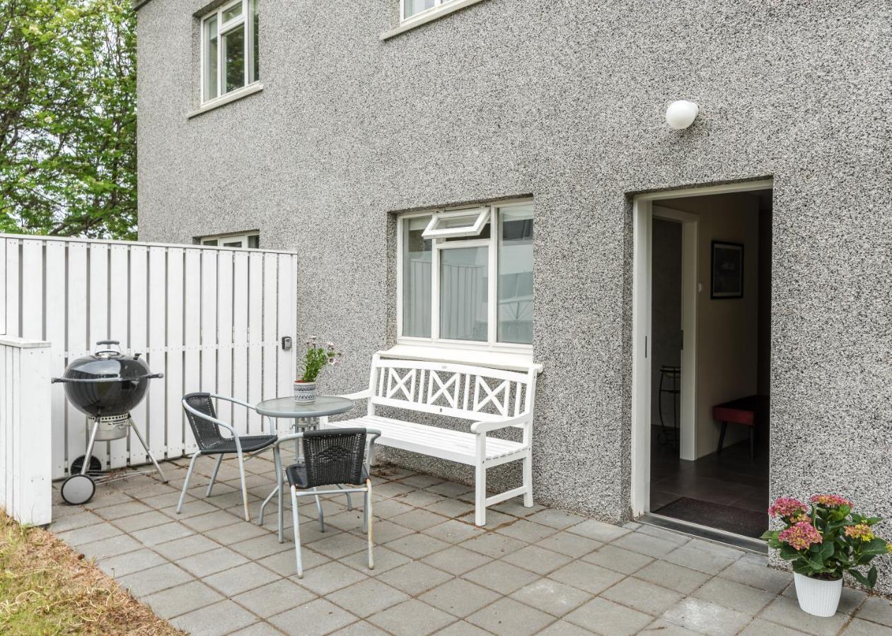 Guesthouse Akureyri - Apartments Near Down Town Esterno foto